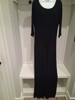 West Kei Black Scoop-Neck Maxi Dress with Drawstring Waist
